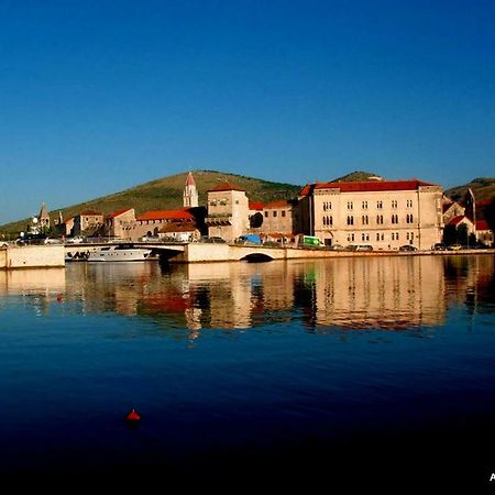 Apartments Luki Trogir Buitenkant foto