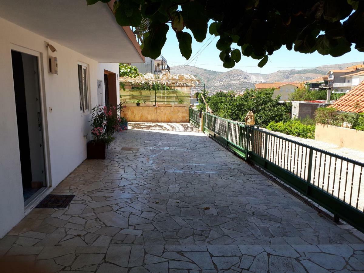 Apartments Luki Trogir Buitenkant foto