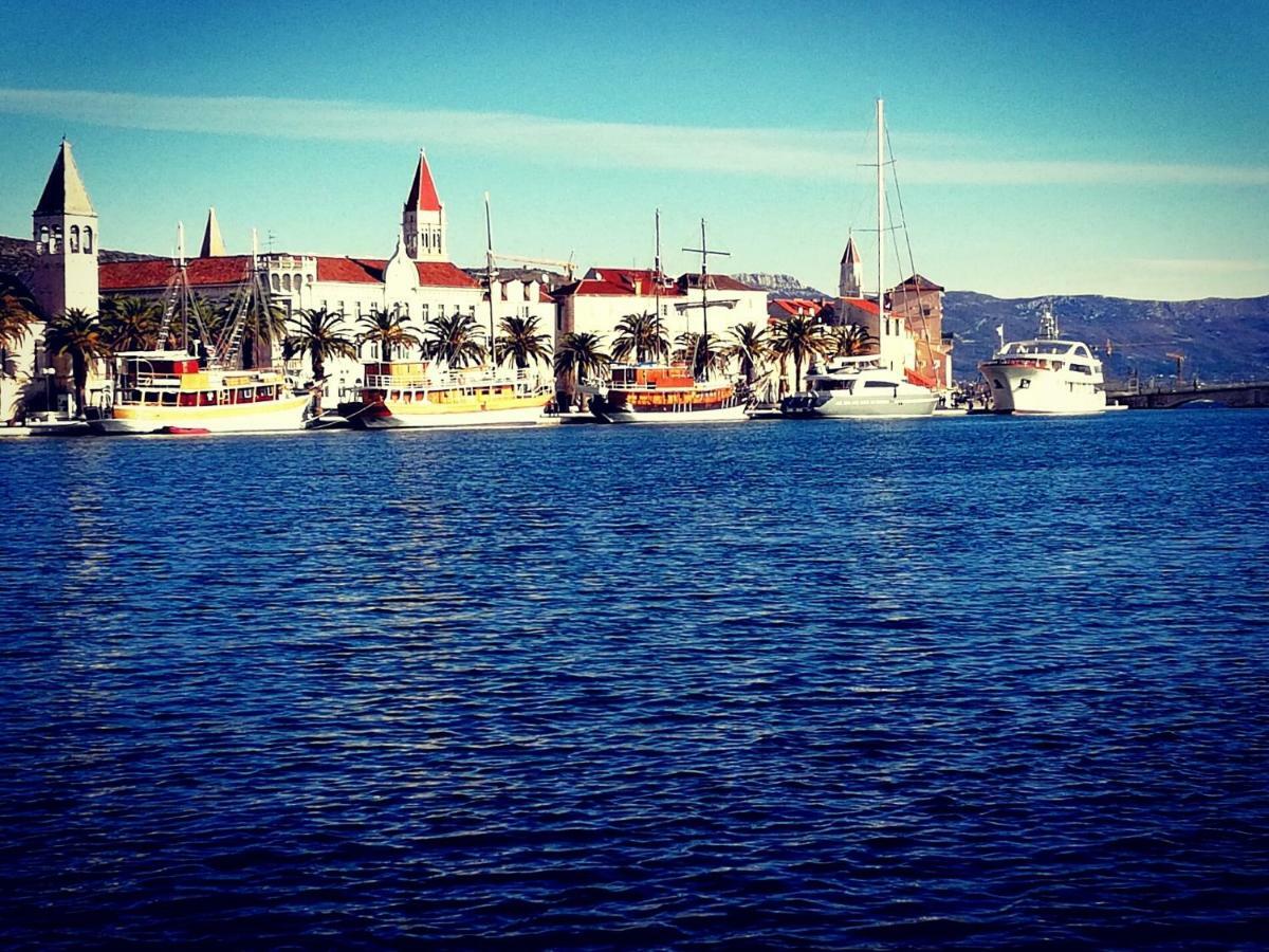 Apartments Luki Trogir Buitenkant foto