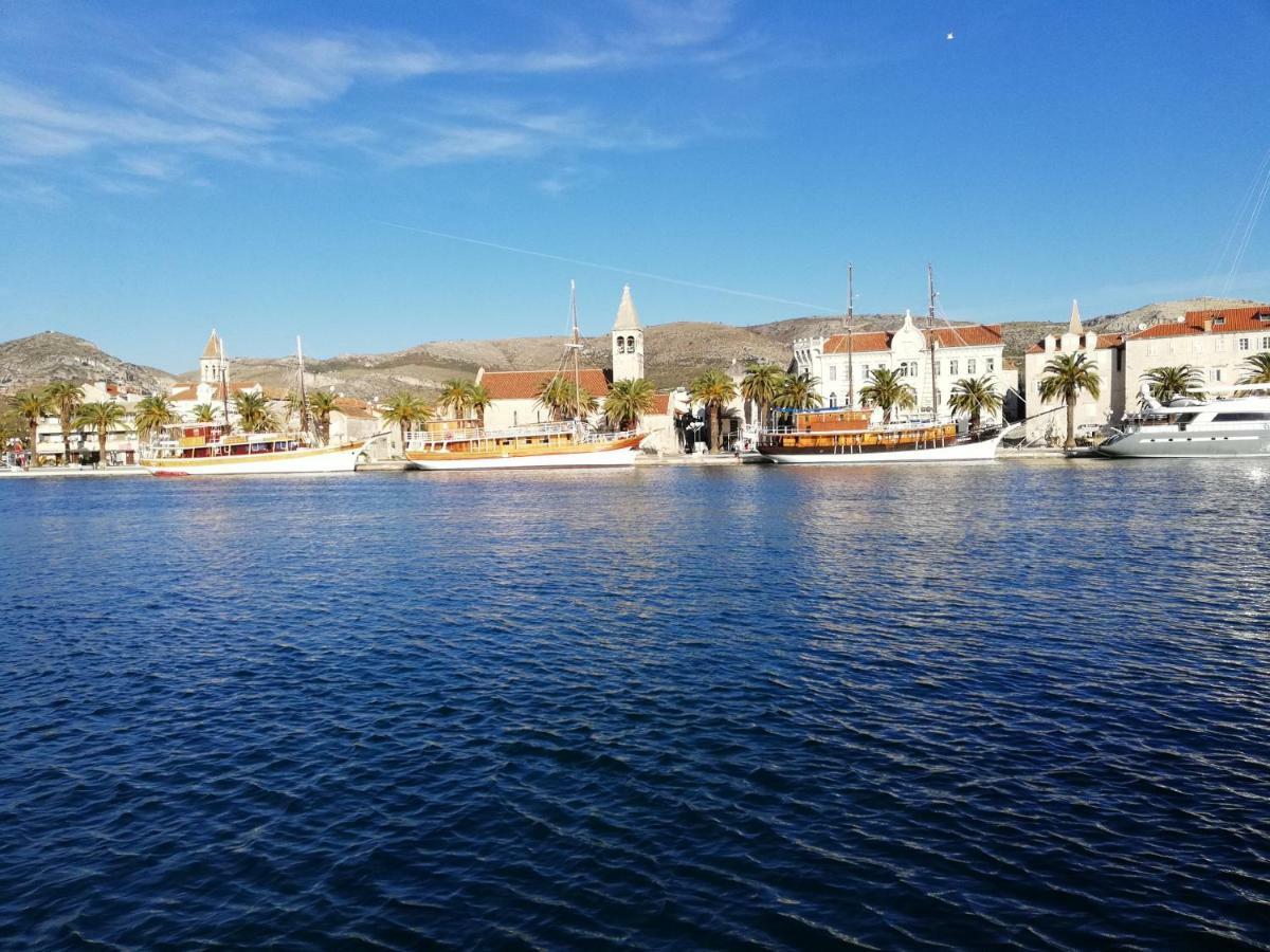 Apartments Luki Trogir Buitenkant foto