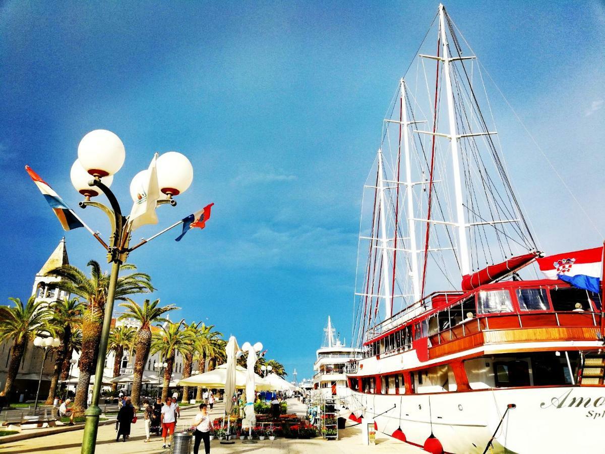 Apartments Luki Trogir Buitenkant foto