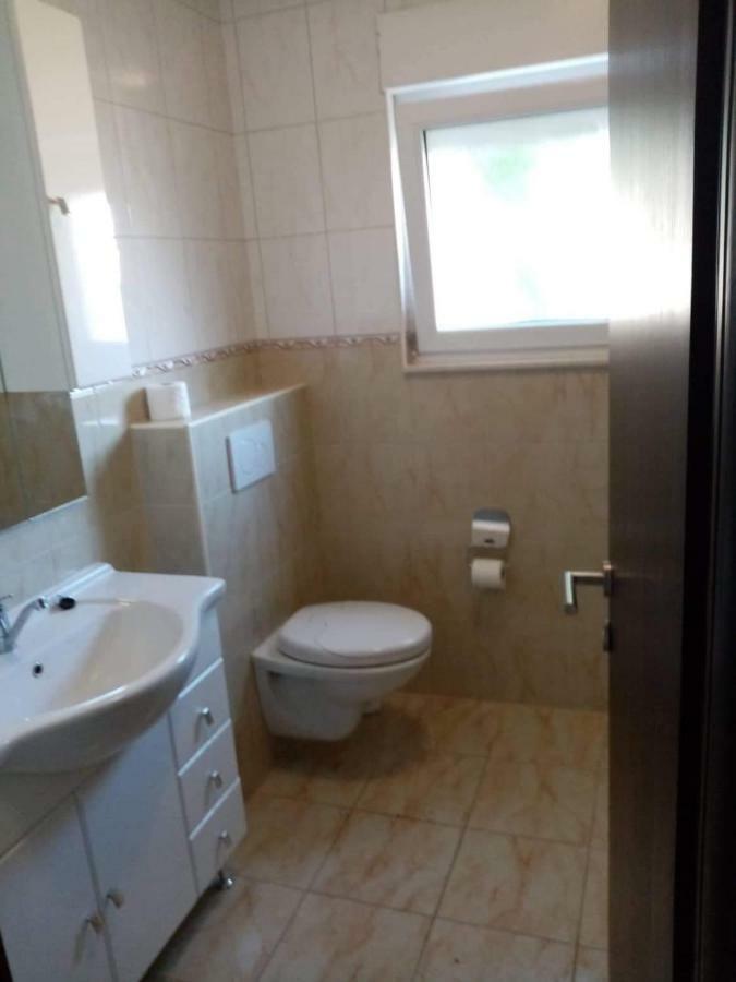 Apartments Luki Trogir Buitenkant foto